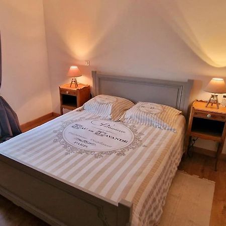Appartement Charmant Et Spacieux Auxerre Extérieur photo
