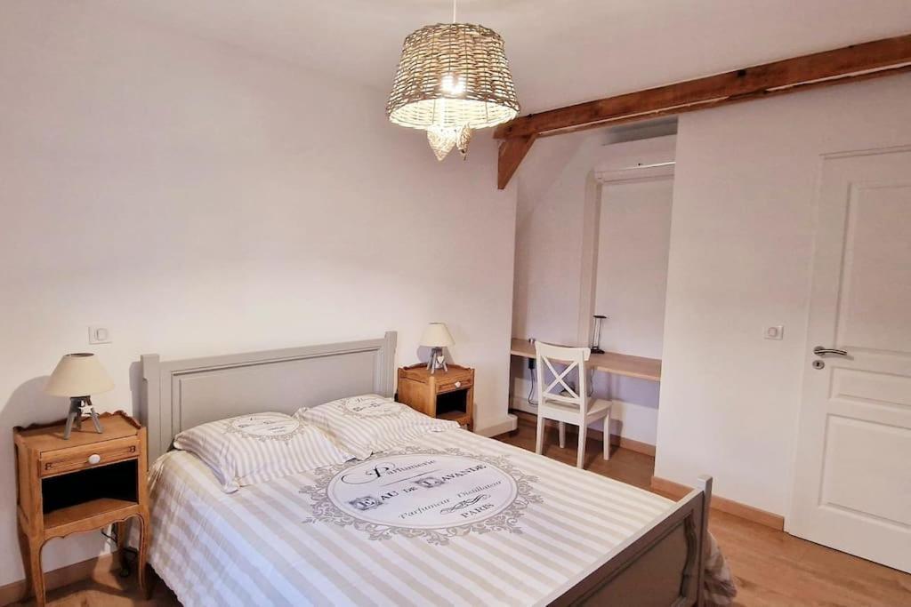 Appartement Charmant Et Spacieux Auxerre Extérieur photo