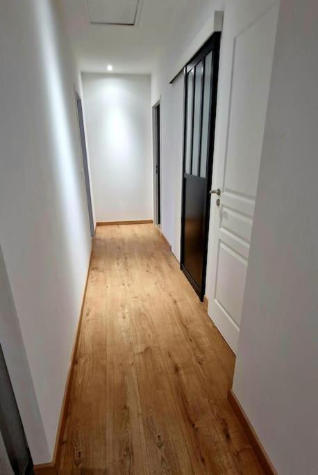 Appartement Charmant Et Spacieux Auxerre Extérieur photo