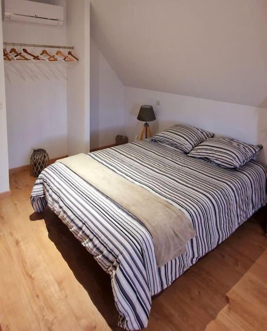 Appartement Charmant Et Spacieux Auxerre Extérieur photo